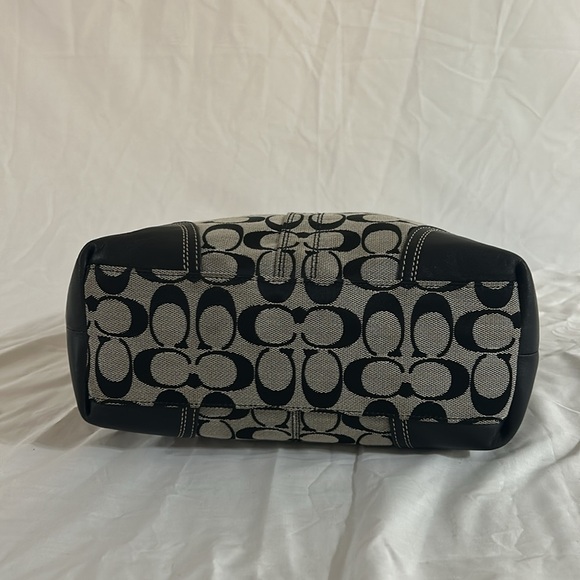 COACH HAMPTONS SIGNATURE LUNCH TOTE BLACK AND GREY F13973 - Picture 9 of 13